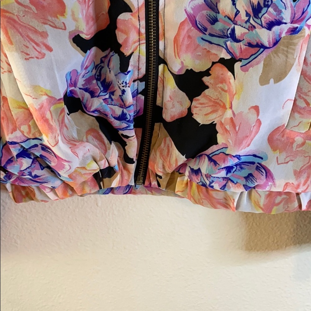 Floral zip up jacket - Picture 3 of 5